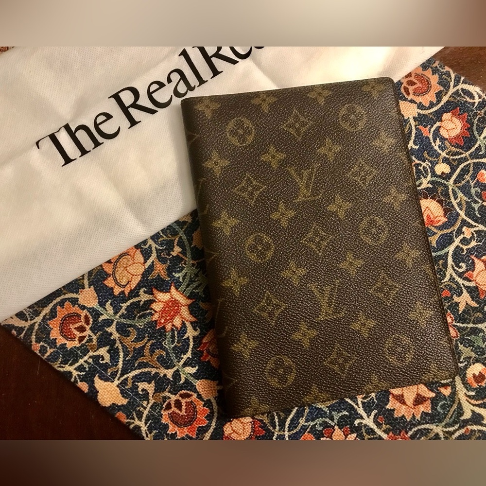 🤗 SOLD 👏🏻👏🏻👏🏻 Louis Vuitton Agenda